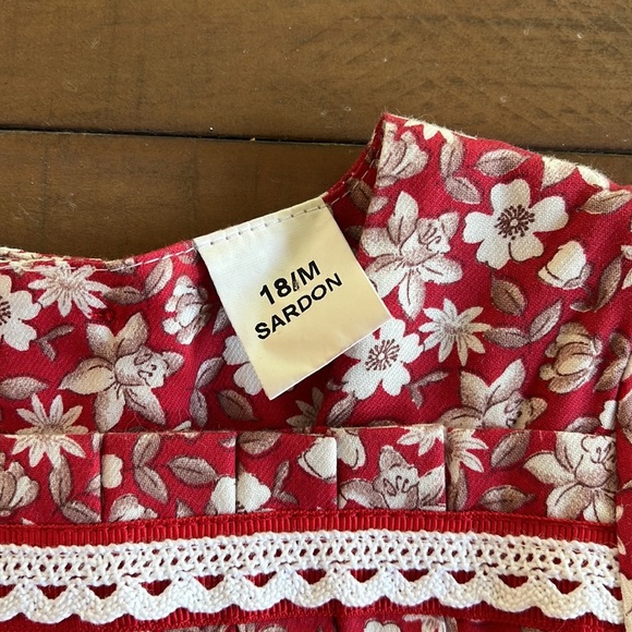 Sardon red floral pleated dress NWT - Picture 5 of 9